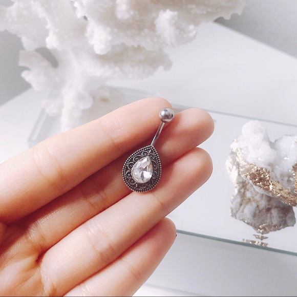Belly Button Ring - Picture 1 of 1